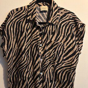 Elie Tahari Linen Button Down Short-Sleeved Shirt - Black and Tan Zebra Print, M
